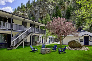 Misty Mountain Lodge | Cabins and Suites